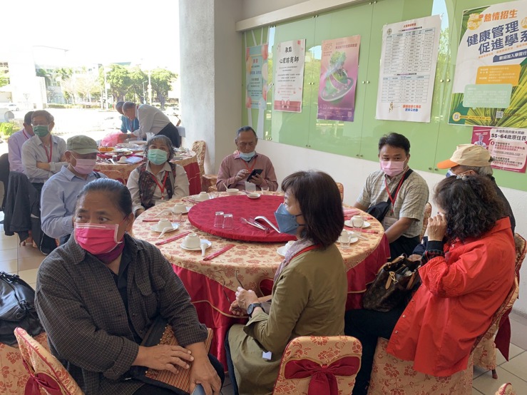 教師專業成長研習 中午聚餐