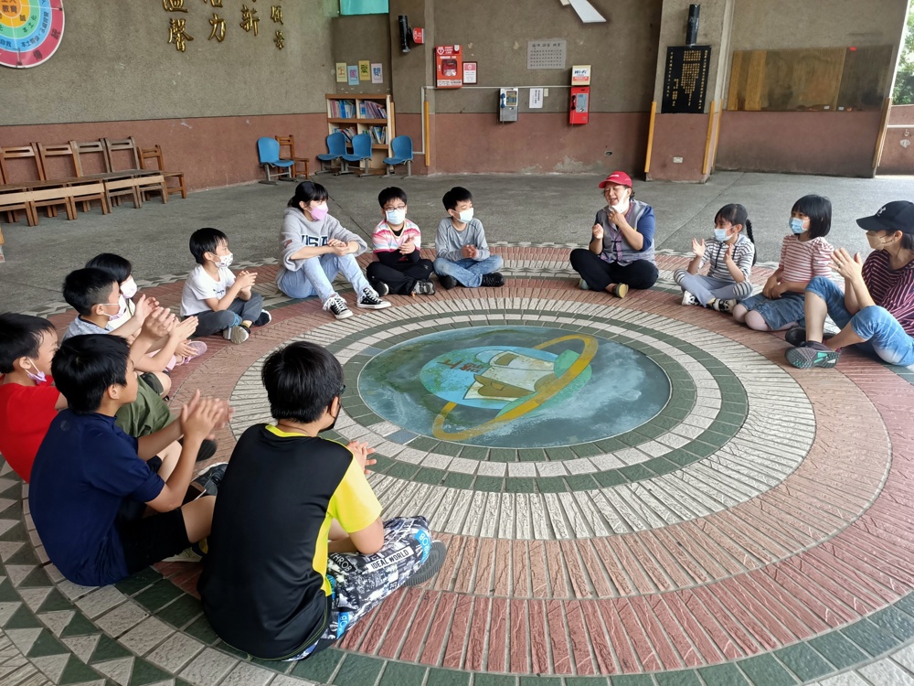 🎊🎊恭喜本校三位講師榮獲本縣111年度終身教育優良教師